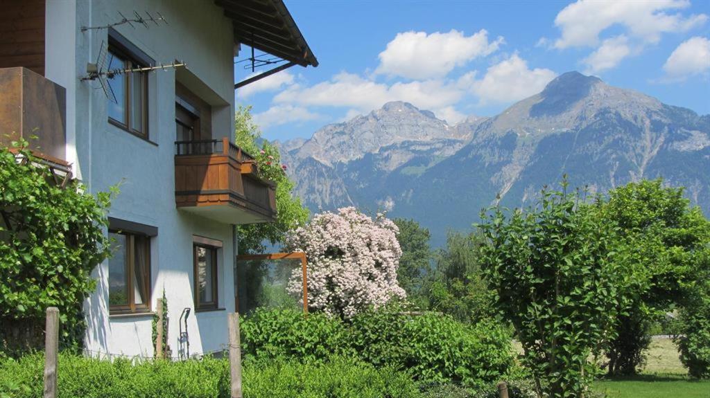 Bed and Breakfast Haus Hager Schlitters Exterior foto