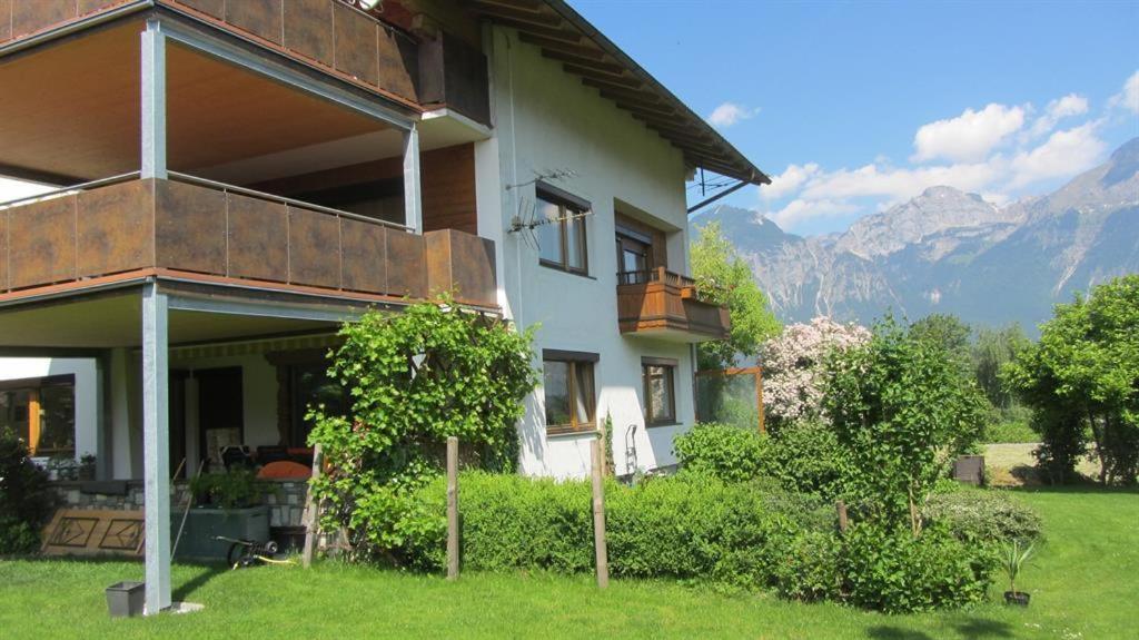 Bed and Breakfast Haus Hager Schlitters Exterior foto