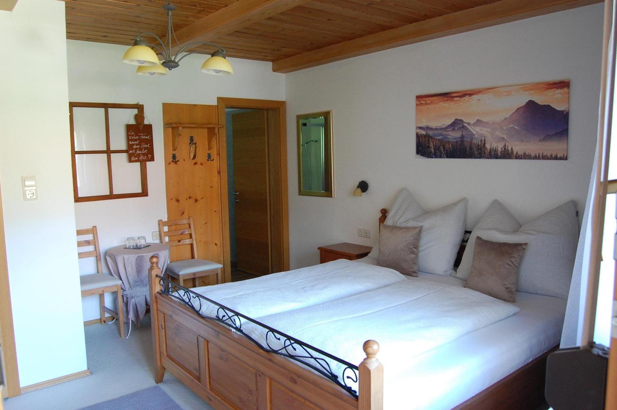 Bed and Breakfast Haus Hager Schlitters Exterior foto