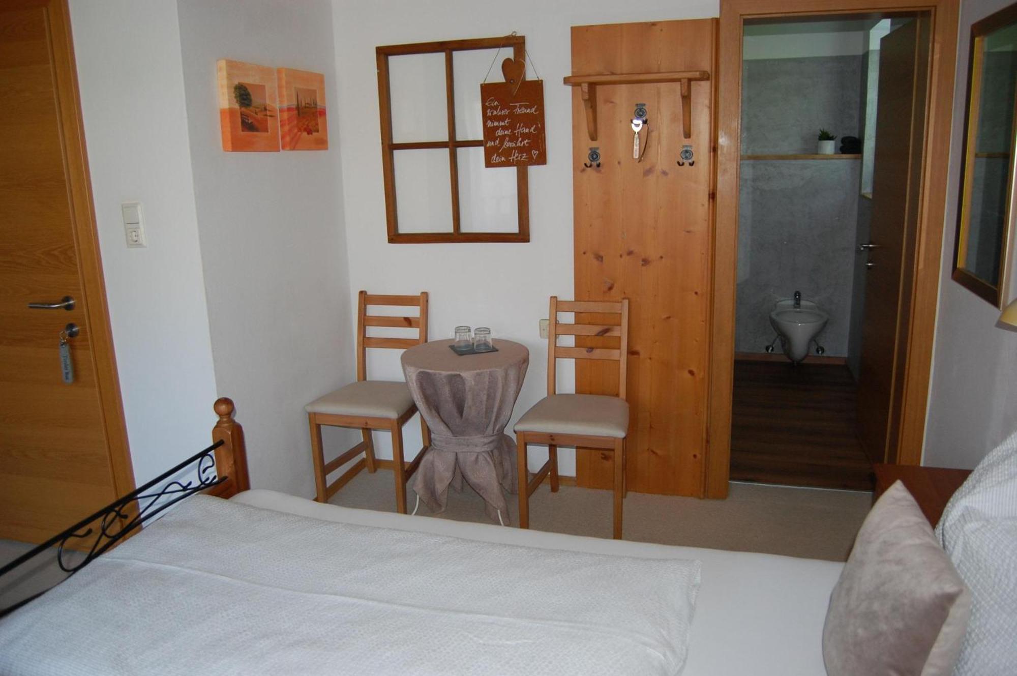 Bed and Breakfast Haus Hager Schlitters Exterior foto