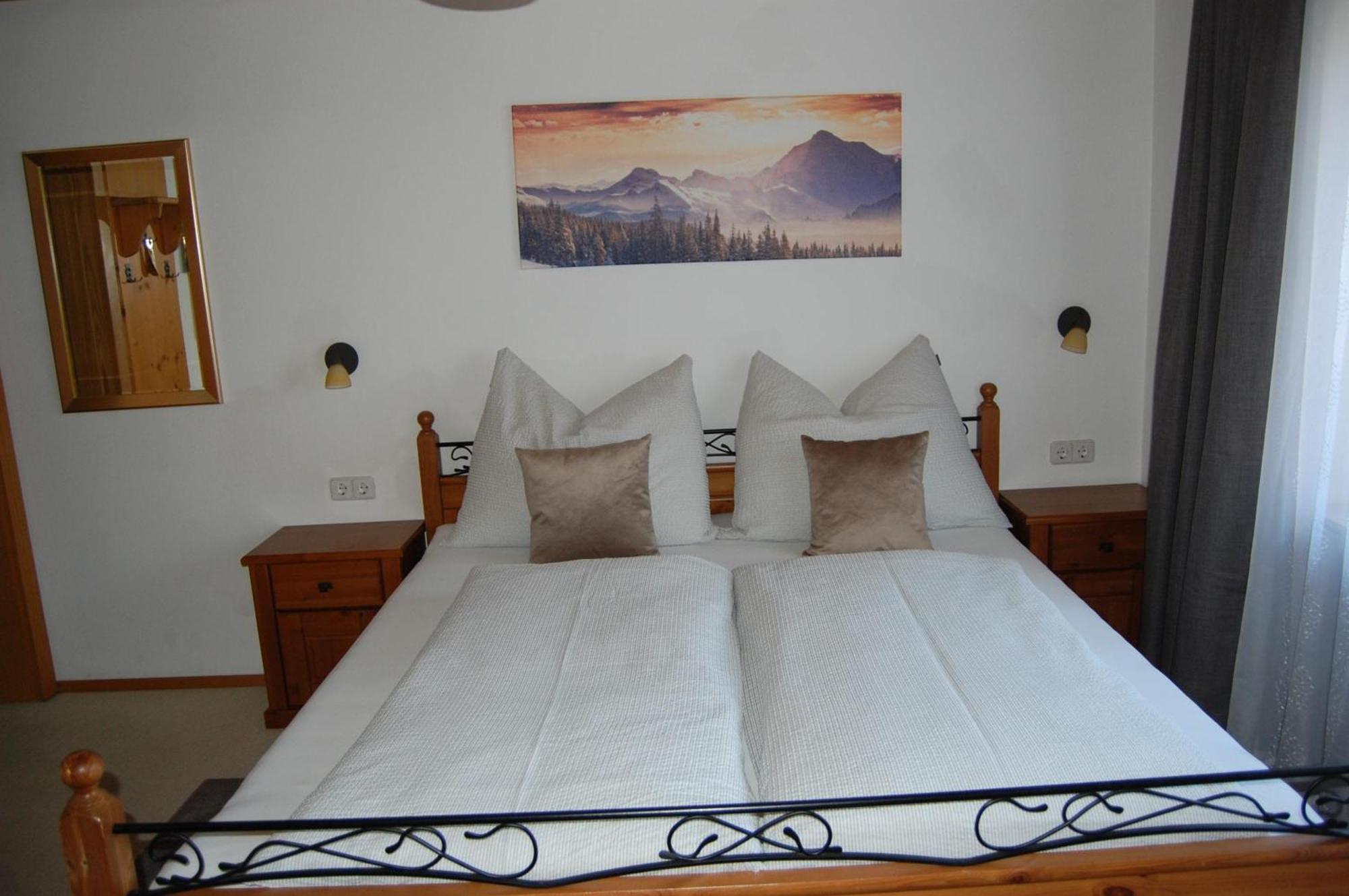 Bed and Breakfast Haus Hager Schlitters Exterior foto