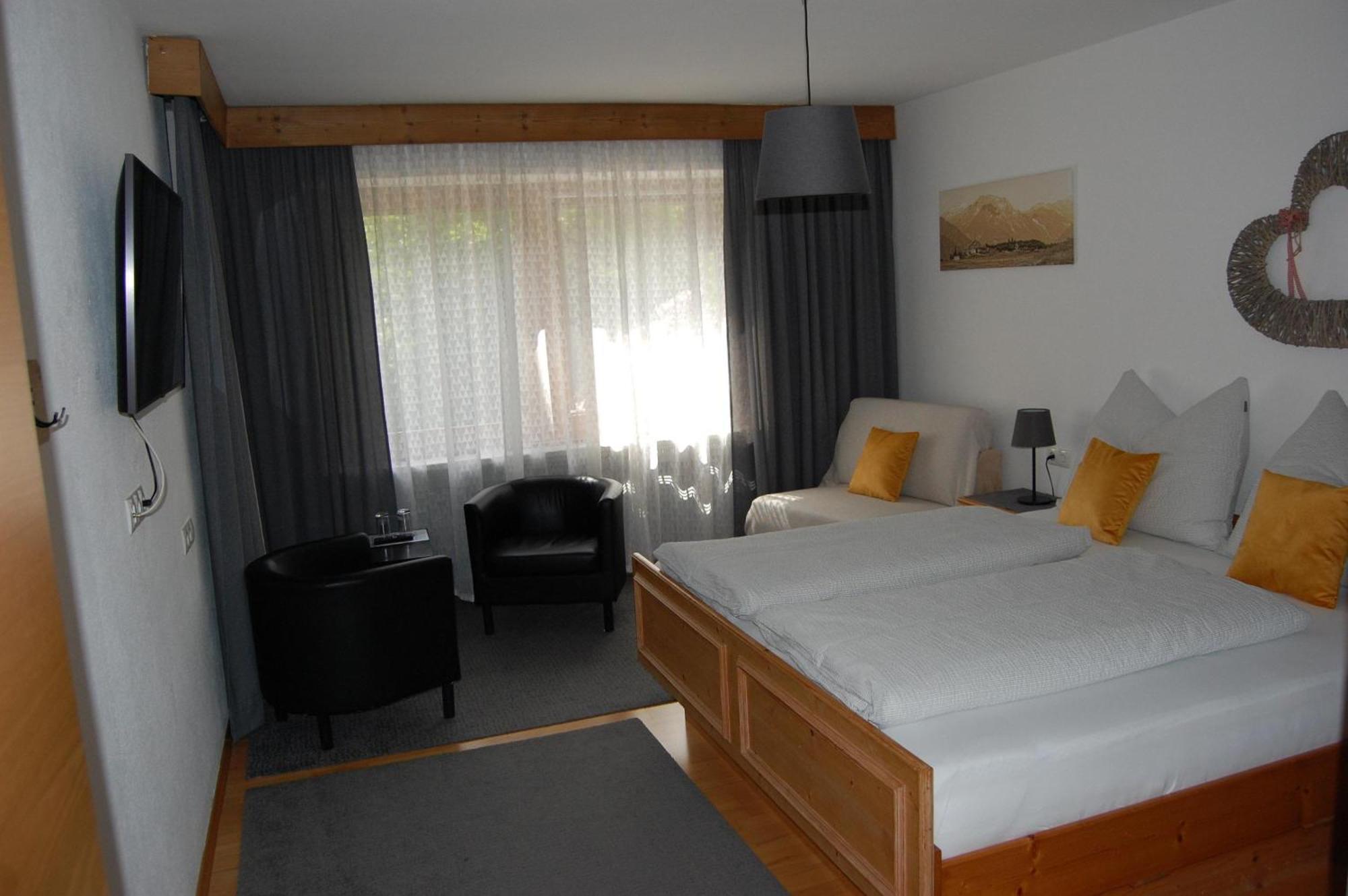 Bed and Breakfast Haus Hager Schlitters Exterior foto